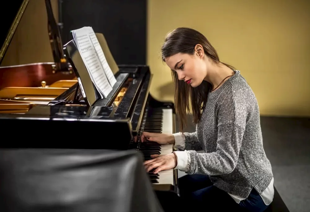 Genc Piyano Egitimi 3